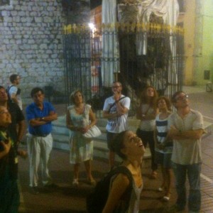 Comerciants de Figueres visiten el Museu Dalí, de nit.