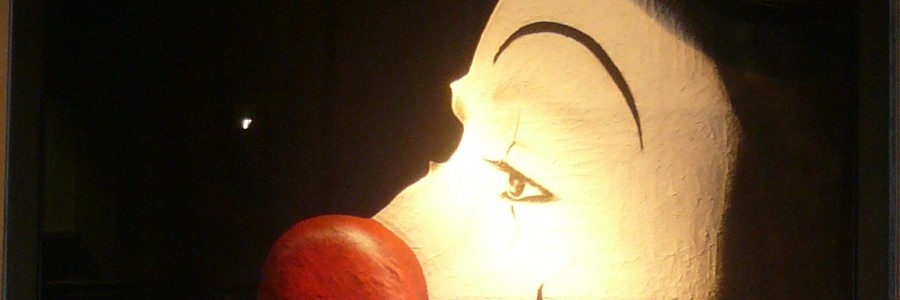 Farmàcia Soler, Magatzems Puig Giralt i el restaurant Antaviana, guanyadors del Concurs d'Aparadors del Festival Internacional del Circ Elefant d'Or de la ciutat de Figueres